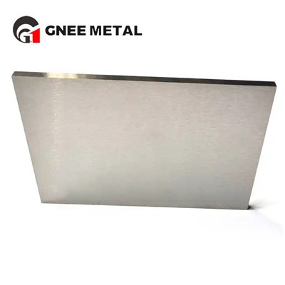 Komponenty draku tvoriace titánový plech triedy 5