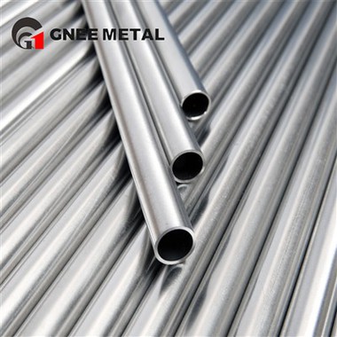 Titánové mikrohadičky pre ventily triedy 7