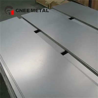 Titánový plech tvárnený za tepla